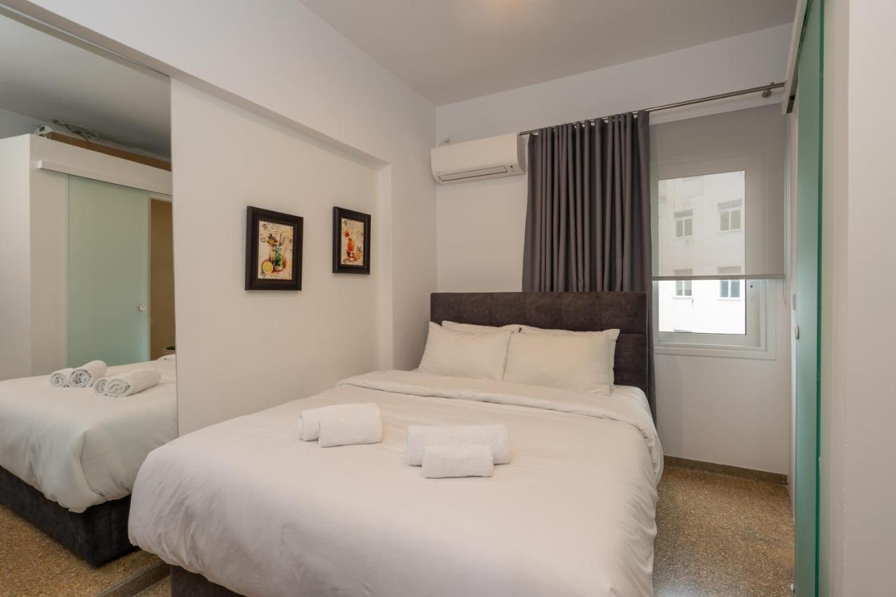 Dema Luxury Suites - Lekka E3 Atene Esterno foto